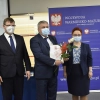 Wojewoda warmińsko-mazurski uhonorował wyróżniających się pracowników pomocy społecznej.