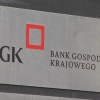Epidemia koronawirusa odbiła się na kondycji wielu polskich przedsiębiorstw. Dotknięte kryzysem firmy nie pozostają jednak same. Bank Gospodarstwa Krajowego, we współpracy z rządem i bankami komercyjnymi, przygotował specjalny pakiet z rozwiązaniami 