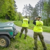Ciekawski turysta został ukarany 100 zł mandatem za wejście na pas drogi granicznej.