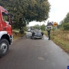 Na trasie Mały Łęck – Wielki Łęck 25-latka straciła panowanie na pojazdem, uderzyła w przydrożne drzewo i dachowała.