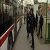  Gmina Dywity dba, by jej mieszkańcy bezproblemowo mogli dojechać do szkoły i pracy oraz z nich wrócić. W tym celu powstał system komunikacji podmiejskiej zsynchronizowany z autobusami wożącymi pasażerów do Olsztyna.