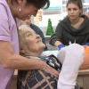 Dom Pomocy Społecznej „Niezapominajka” w Elblągu dzięki młodzieży z OHP zamienił się na jeden dzień w prawdziwy salon fryzjerski i kosmetyczny. Seniorzy mogli zmienić fryzury, zadbać o swoje paznokcie, lub zrelaksować się podczas masażu d