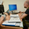 Właściciel warszawskiej firmy zapłaci grzywnę w wysokości 5 tys. zł. Przedsiębiorca powierzył pracę cudzoziemcom niezgodnie z przepisami.