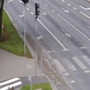 Straż Miejska interweniowała w sprawie betonu wylewającego się na ulicę.