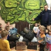 Tegoroczna edycja akcji „Nakręć się na pomaganie” dla Marcelinki rozkręciła się na dobre. Trwa zbiórka nakrętek, ale nowością tej edycji jest zbiórka kasztanów.