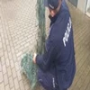 Policjanci z Komendy Powiatowej Policji w Węgorzewie zatrzymali mieszkańca tamtejszej gminy podejrzanego o popełnienie przestępstwa. 57-latek miał grozić dwóm mężczyznom oraz zniszczyć ich sprzęt wędkarski.