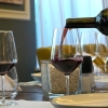 Toast wzniesiony alkoholem to niemal stały punkt każdej ważnej uroczystości. Czy aby na pewno posłuży nam „na zdrowie”?