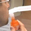 W jaki sposób poprawnie przeprowadzić inhalację? Jakie ćwiczenia związane z układem oddechowym możemy wykonać sami w domu? Na te i inne pytania odpowiada fizjoterapeuta magister Michał Szalecki.
