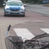 W Węgorzewie kierowca potrącił prawidłowo przejeżdżającą przez jezdnię rowerzystkę. Stracił prawo jazdy.