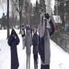 Ani mróz, ani śnieg nie zniechęciły miłośników awifauny do spaceru po parku przy Muzeum Budownictwa Ludowego w Olsztynku. Cel przechadzki był jeden – liczenie ptaków zimujących w tej okolicy.
