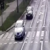 Policjanci pomogli rodzącej kobiecie dostać się na czas do szpitala.