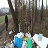 Strażnicy leśni z Warmii i Mazur coraz lepiej radzą sobie z wykrywaniem leśnych śmieciarzy.