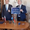 Wojewoda warmińsko-mazurski podpisał pierwsze umowy na dofinansowanie z tegorocznej edycji Funduszu Dróg Samorządowych.