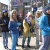 Autyzm nie wyklucza z funkcjonowania w społeczeństwie. Aby to podkreślić, 2 kwietnia obchodzony jest Światowy Dzień Świadomości Autyzmu. Po dwóch latach pandemicznej przerwy, happening z tej okazji wrócił na skwer przed olsztyńskim ratuszem.