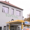 9 oddziałów, 6 poradni specjalistycznych, nowoczesny sprzęt do ratowania zdrowia i życia. Szpital Powiatowy w Ostródzie wciąż poszerza swoją ofertę. Pacjenci z Ostródy i okolic nie muszą już szukać pomocy w odległych miastach.