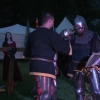 Walka na miecze, pojedynki rycerskie, nauka strzelania z łuku, zawody wędkarskie, festyn rodzinny, zwiedzanie z przewodnikiem, mecz piłkarski, wystawy i stoiska – tak wyglądał Weekend Pełen Atrakcji w Dąbrównie.Walka na miecze, pojedynki rycerskie, n
