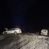 Policja apeluje do kierowców o ostrożność. Problemy są zwłaszcza na bocznych szosach.
