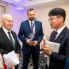 Temu miała służyć specjalna konferencja biznesowa.