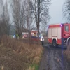 Policjanci z Dobrego Miasta wynieśli 78-letnią kobietę z płonącego domu.