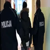 Najbliższe 3 miesiące spędzi w areszcie 24-letnia mieszkanka Lidzbarka Warmińskiego podejrzana o to, że pobiła swoją znajomą i zabrała jej 2 telefony komórkowe oraz pieniądze. Miała być to zemsta za odbicie chłopaka, które miało mieć miejsce… 16 lat 