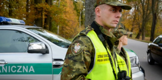 Funkcjonariusze z Placówki Straży Granicznej w Sępopolu zatrzymali do kontroli drogowej opla. Okazało się, że kierująca autem posiada sądowy zakaz prowadzenia pojazdów.