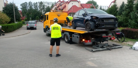 Straż Miejska w Olsztynie usunęła kolejne nieużywane pojazdy.