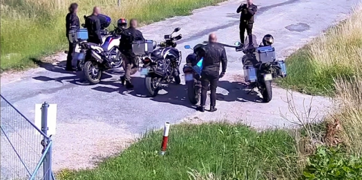 Pierwszy weekend wakacji przyniósł kolejne mandaty za zbyt bliskie podchodzenie do granicy polsko-rosyjskiej.