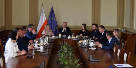 Wojewoda warmińsko-mazurski zorganizował spotkanie w tej sprawie.