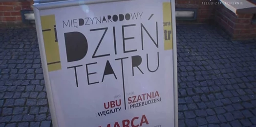 Fantazyjna wizja Polski przesiąkniętej absurdem i satyrą oraz pytania o sens życia i międzyludzkie relacje. Miejski Ośrodek Kultury w Olsztynie włączył się w obchody Międzynarodowego Dnia Teatru.