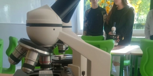 W III LO przy al. Sybiraków otwarta została ekopracownia.