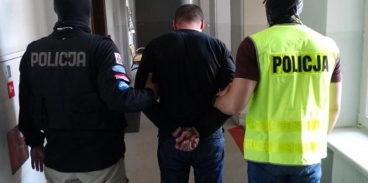 Olsztyńscy policjanci zatrzymali oszusta, który wyłudzał pieniądze metodą „na funkcjonariusza CBŚP”.