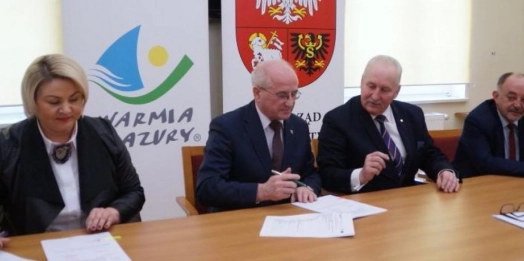 Marszałek województwa warmińsko-mazurskiego podpisał kolejne umowy na dofinansowanie z Regionalnego Programu Operacyjnego na lata 2014-2020.