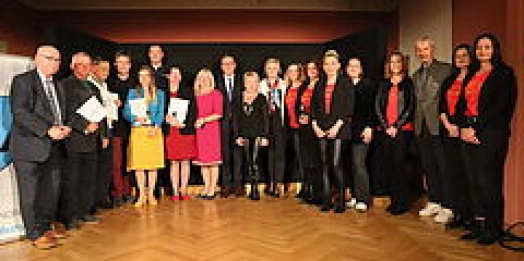 Bezinteresownie, bezpłatnie niosą wsparcie potrzebującym w Olsztynie. Kolejny raz rozstrzygnięty został konkurs, w którym wybrani zostali wyjątkowi ludzie.