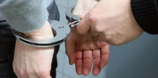 Mieszkaniec gminy Pisz przywłaszczył w jednym lokalnych marketów saszetkę pozostawioną w koszu na zakupy przez klienta sklepu. Nie wiedział jednak, że całą sytuację nagrały kamery sklepowego monitoringu.
