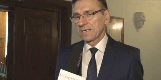 Jak funkcjonował Olsztyn przez pierwszych 5 lat po II Wojnie Światowej? Ciekawe materiały źródłowe prezentuje wydawnictwo „Olsztyn w dokumentach 3. Wybór źródeł do historii pierwszych lat powojennych 1945-1950”.