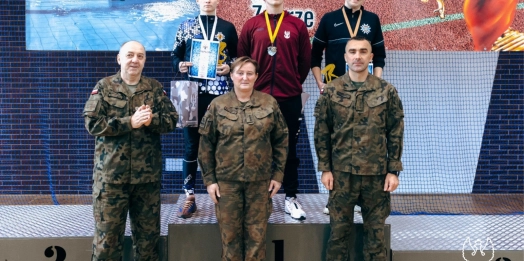 Najlepsi w pływaniu! Żołnierze 4 Warmińsko-Mazurskiej Brygady Obrony Terytorialnej odnieśli sukces w mistrzostwach Wojsk Obrony Terytorialnej w pływaniu. Reprezentacja brygady zajęła pierwsze miejsce wśród wszystkich jednostek formacji. Nie zabrakło 
