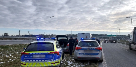 Mężczyzna wiózł przemycane papierosy.