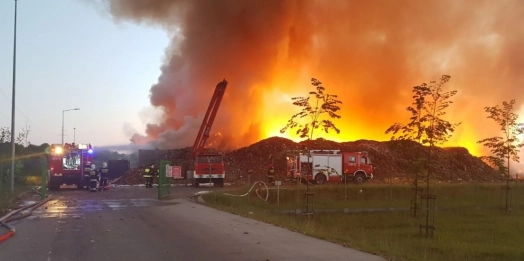 W czwartek nad ranem ogień pojawił się na składowisku ZGOK w Olsztynie.