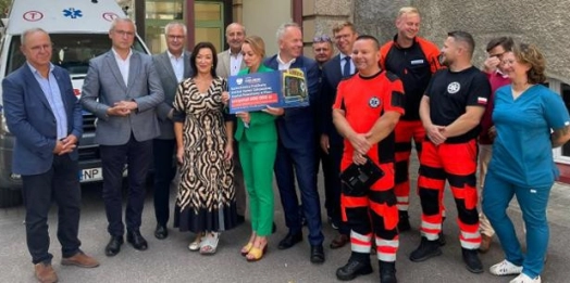 Dwa mazurskie szpitale otrzymały już promesy na nowe karetki.