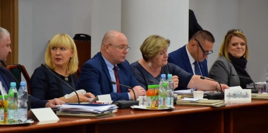 Radni powiatu olsztyńskiego przyjęli budżet na rok 2018.