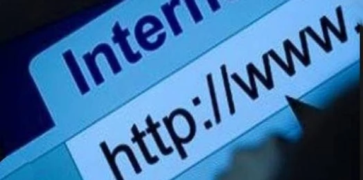 9 osób brało udział w internetowych oszustwach, których ofiarą padło aż 160 klientów.