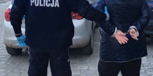 Policjanci z Lidzbarka Warmińskiego zatrzymali kobietę, która ugodziła swojego męża nożem – bo wrócił do domu pijany.
