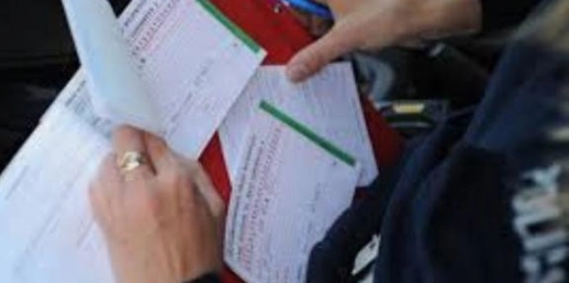 Ten klient nic nie kupił, bo bez powodu wywołał awanturę, która zakończyła się wezwaniem policjantów.