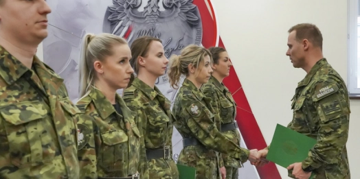 W komendzie Warmińsko-Mazurskiego Oddziału Straży Granicznej odbyło się uroczyste wręczenie aktów mianowania na pierwszy stopień w korpusie podoficerów.