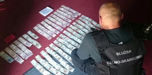 Policjanci, celnicy i prokuratorzy zamknęli trzy punkty nielegalnego hazardu w Ełku.