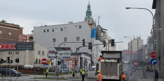 Nieprzejezdne jest skrzyżowanie Pieniężnego – 22. Stycznia – pl. Jedności Słowiańskiej.