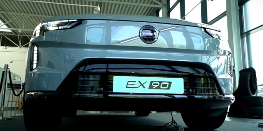Na ten moment czekali wszyscy miłośnicy motoryzacji rodem ze Skandynawii. W salonie Nord Auto Olsztyn miała miejsce premiera najnowszego Volvo EX90.