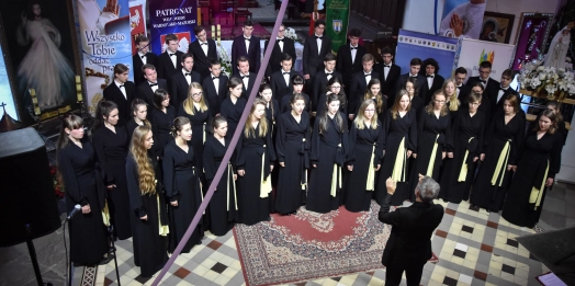 Chóralne święto w Barczewie! W tym roku festiwal odbędzie się w dniach 5-7 czerwca 2025 r. Głównym organizatorem jest Stowarzyszenie Inicjatyw Obywatelskich w Barczewie oraz partnerzy.