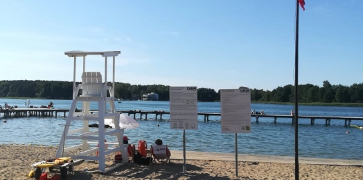 Zaledwie kilka dni po odwołaniu, wraca zakaz kąpieli w jeziorze Ukiel na Plaży Miejskiej w Olsztynie.