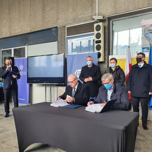 PKP SA podpisały z firmą Torpol umowę na przebudowę dworca Olsztyn Główny.